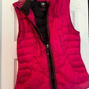 Helly Hansen Women's Fuchsia Quilted Puffer Vest